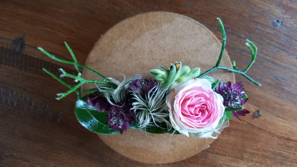 Haar Corsage 04